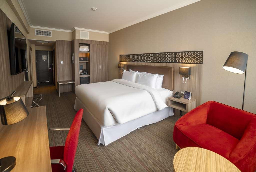 Doubletree By Hilton Trujillo Hotel Encalada Стая снимка