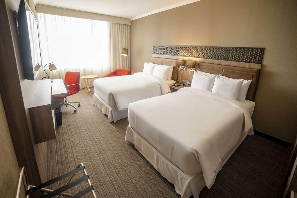 Doubletree By Hilton Trujillo Hotel Encalada Стая снимка