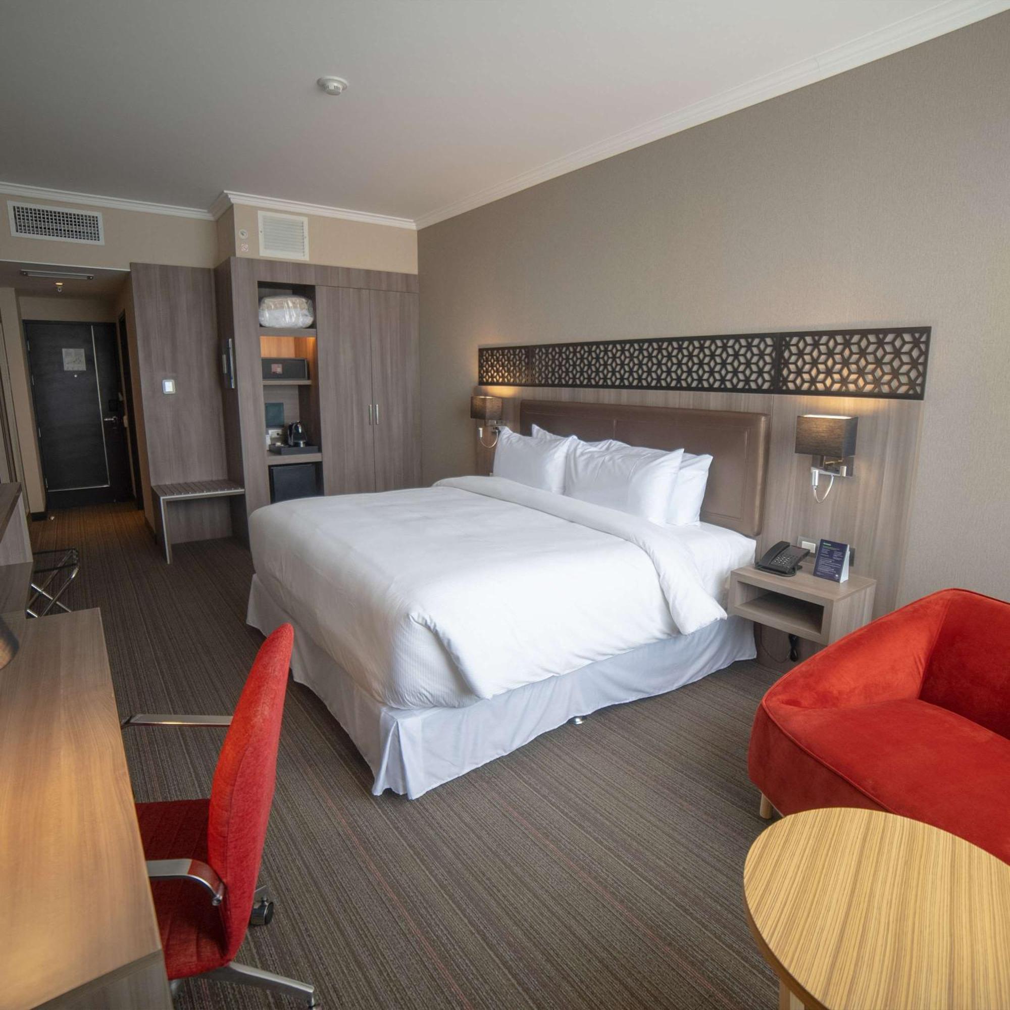 Doubletree By Hilton Trujillo Hotel Encalada Екстериор снимка