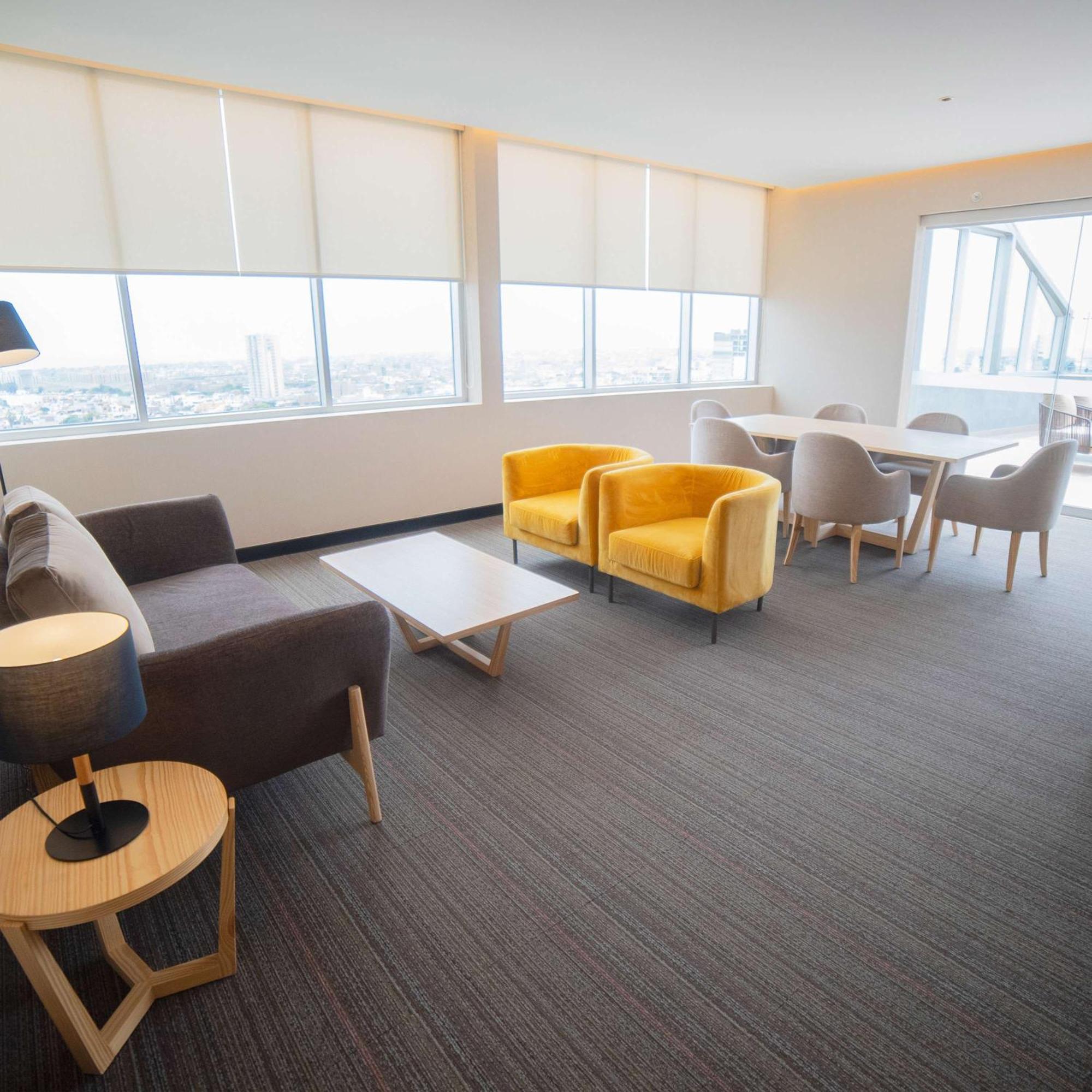 Doubletree By Hilton Trujillo Hotel Encalada Екстериор снимка